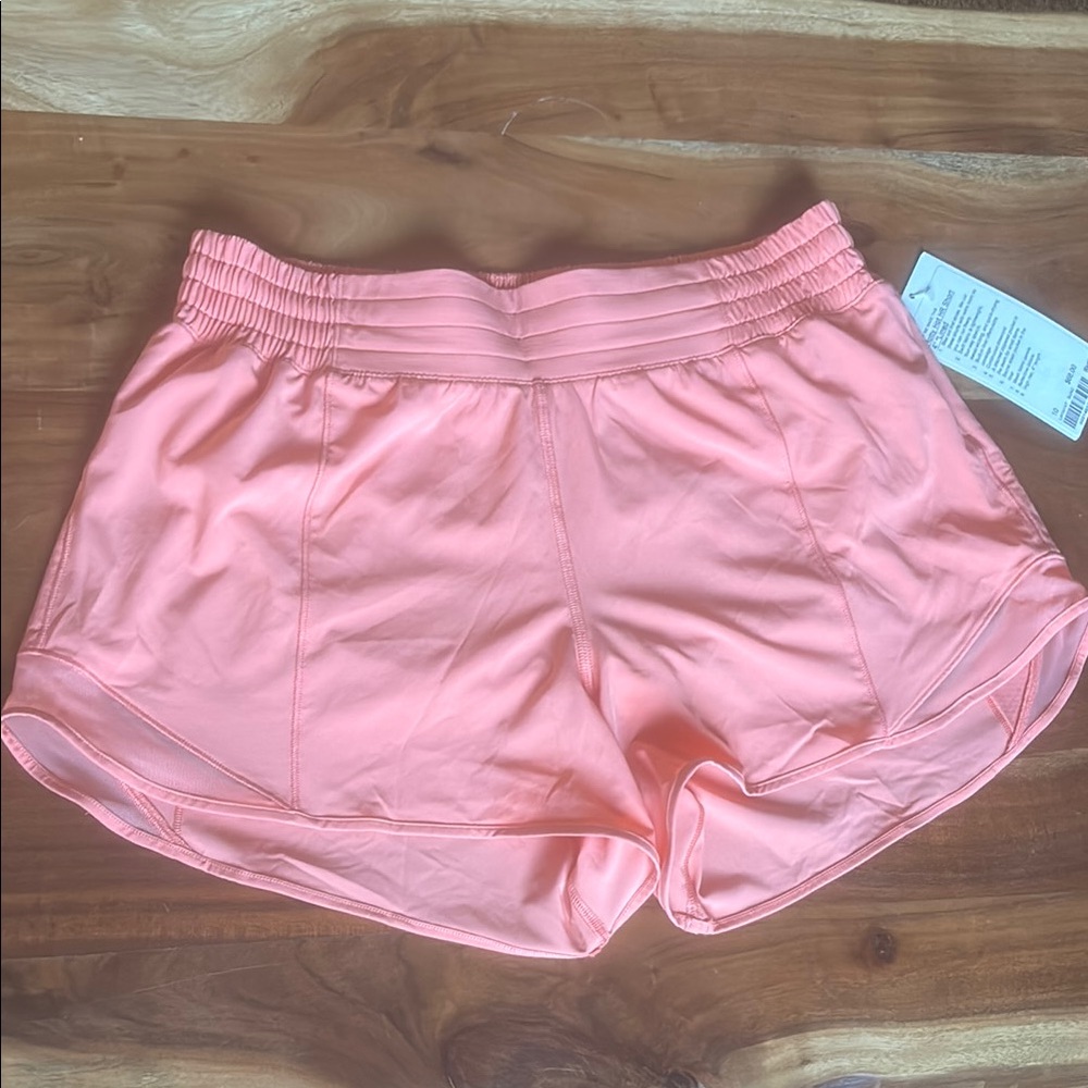 Lululemon Hotty Hot High Rise 4” Lined Shorts